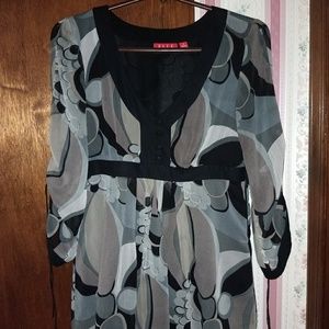 Black/White/grey blouse